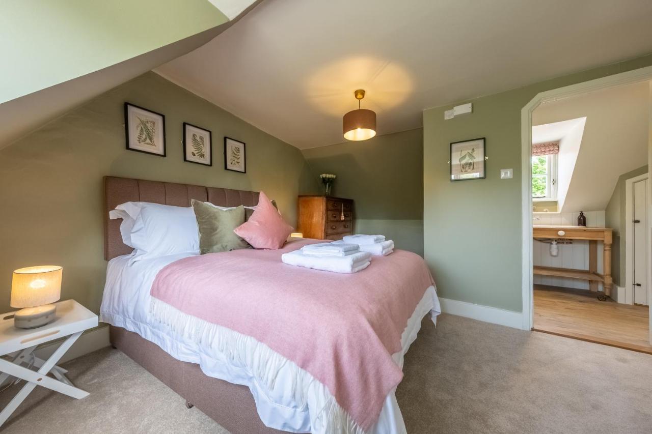 Heavenly 16Th Century Cottage In Pretty Rural Village - Swan'S Nest Boxford  Exterior photo
